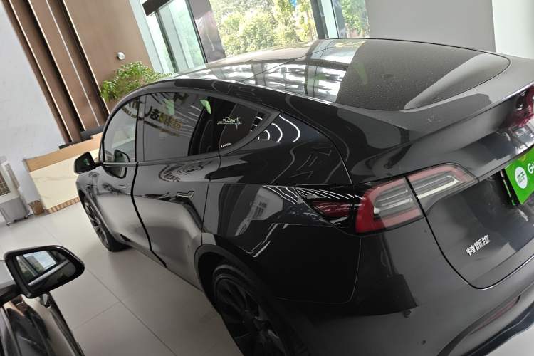 Used Tesla Model Y 2024 Rear-Wheel-Drive Version
