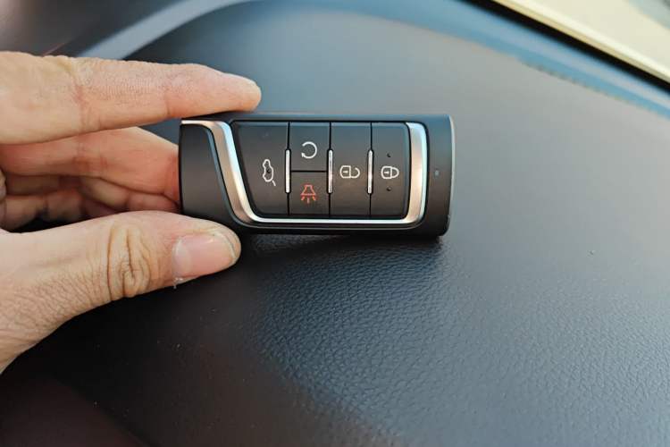 Used GAC Trumpchi M6 2023 PRO 270T DCT Luxury Edition