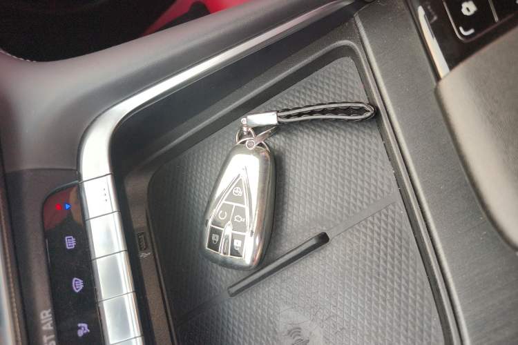 Used Changan UNI-T 2020 1.5T Flagship Version
