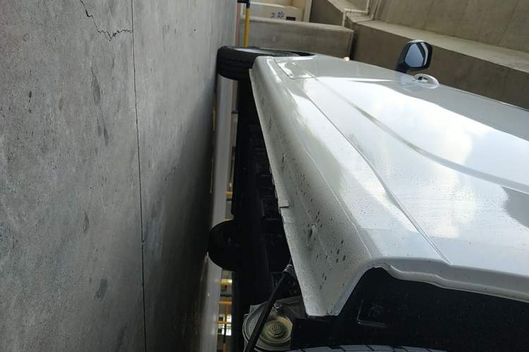 Used Wuling Yangguang 2024 300KM Comfort Version Passenger Van 75kW
