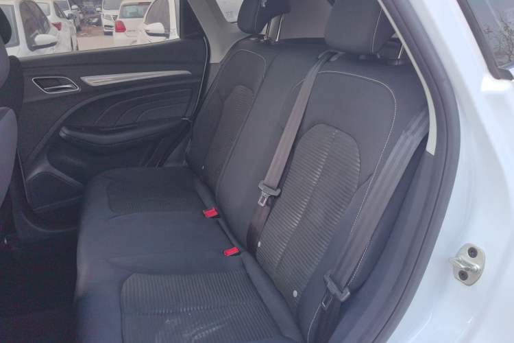 Used Roewe RX3 2020 1.6L Manual 4G Connect Super-Fresh Elite Edition
