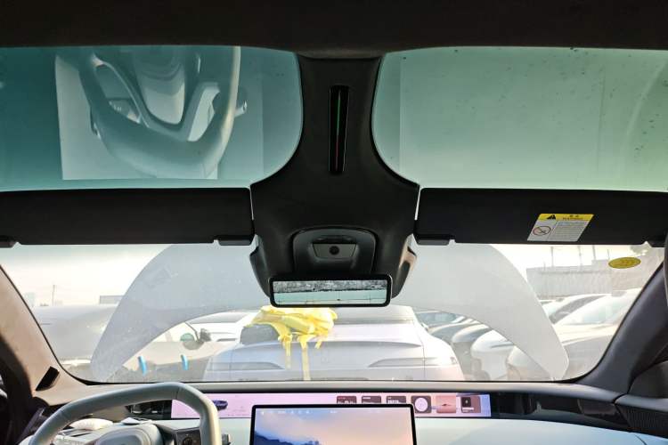 Used  12 2024 700 Three-Laser Rear-Wheel Drive Luxury Edition
