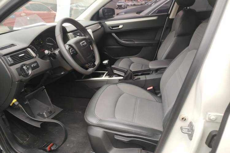 Used Qoros 3 2017 Urban SUV 1.6T Automatic Zhiyue Model
