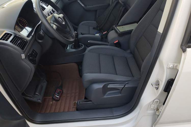 Used Volkswagen Touran 2013 1.4T Manual Fashion Edition 5 Seats
