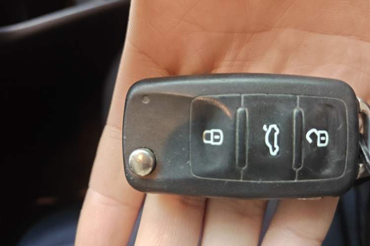 Used Volkswagen Jetta 2017 1.5L Manual Fashion Edition
