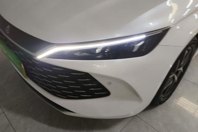 Used BYD Qin L 2025 DM-i Smart Drive 80KM Superior Model
