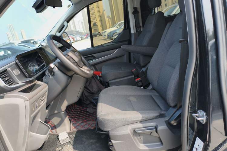 Used Ford Transit 2023 2.0T Gasoline Automatic Multi-Function Commercial Vehicle Mid-Drive Mid-Roof 5/6 Seats