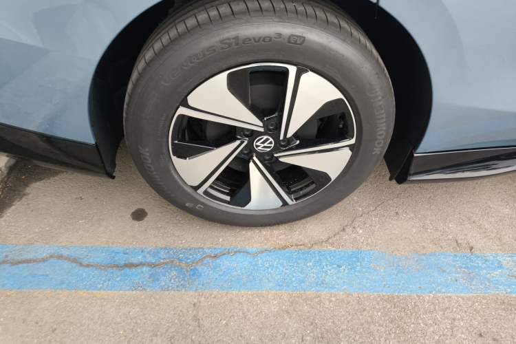 Used Volkswagen ID.7 VIZZION 2024 AIR model
