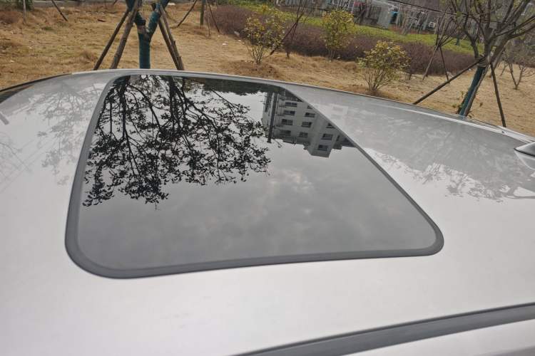 Used Toyota IZOA 2020 2.0L Yichi Version
