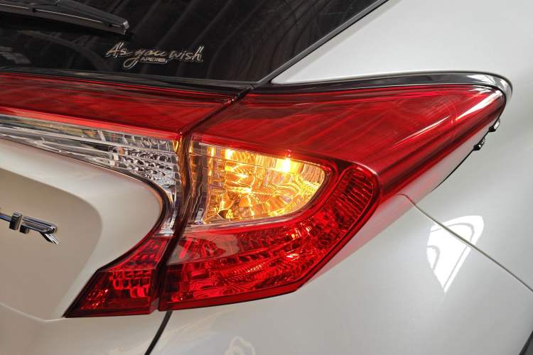 Used Toyota C-HR 2020 2.0L Leading Edition
