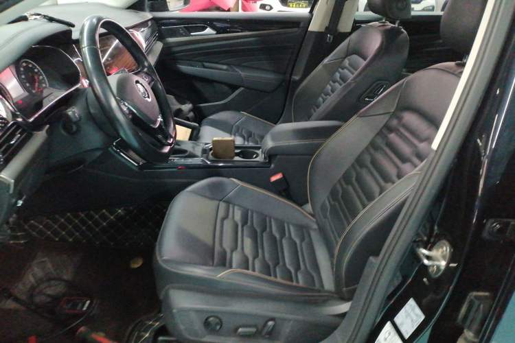 Used Volkswagen Passat 2020 330TSI Elite Edition China VI
