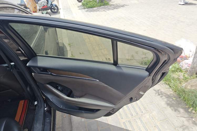 Used Mazda Atenza 2020 2.5L Sky Blue Prestige Edition
