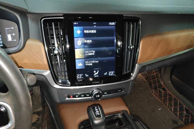 Used Volvo S90 2019 T5 Zhiyi Edition
