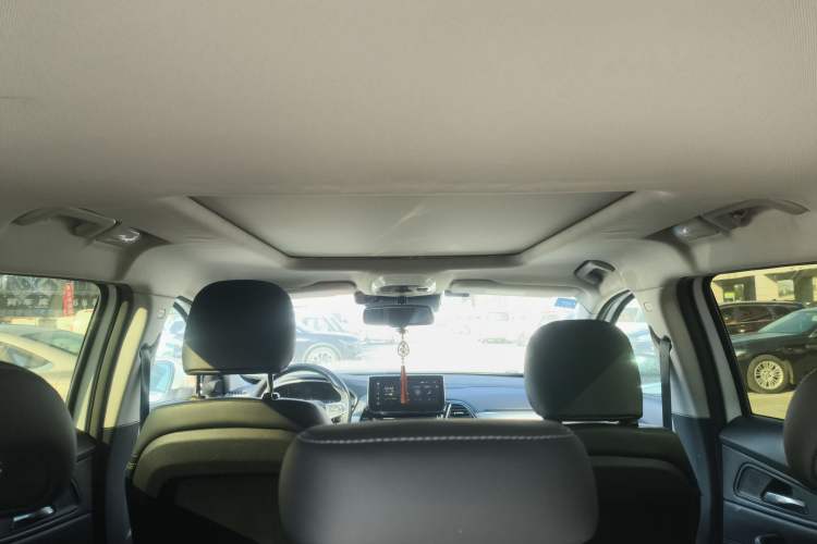 Used  Lingyun 2019 1.6T Two-Wheel Drive Star曜 Edition