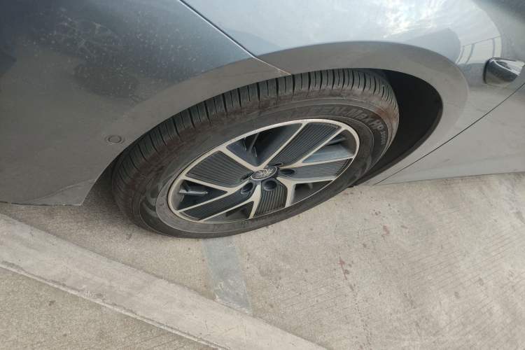 Used BYD Qin L 2025 DM-i Smart Drive 120KM Superior Model