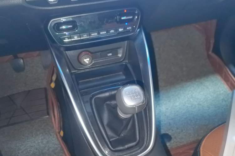 Used Baojun 510 2017 1.5L Manual Luxury Model
