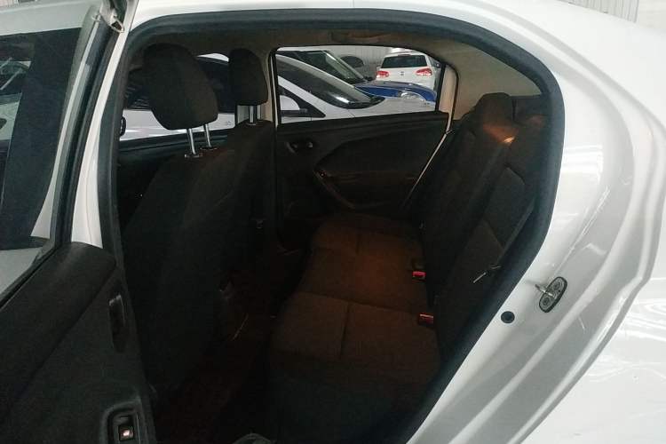 Used Peugeot 301 2016 1.6L Manual Happiness Edition
