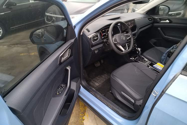 Used Volkswagen Tharu 2025 NewRui 300TSI Prestige Edition