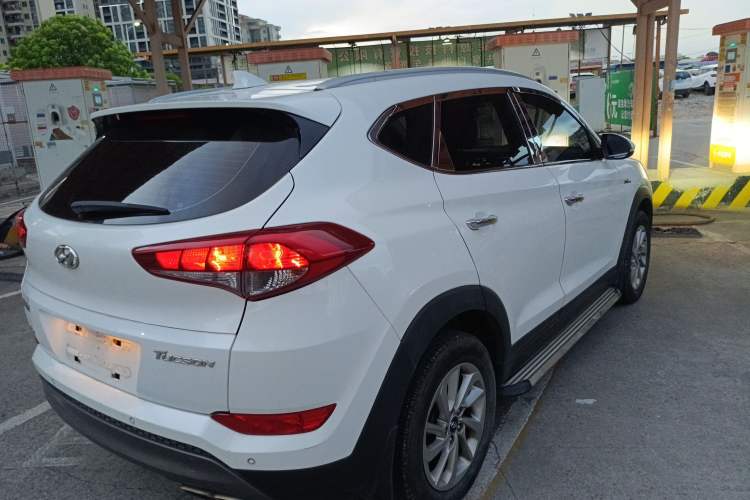 Used Hyundai Tucson 2015 1.6T Dual-Clutch Two-Wheel-Drive Smart Model
