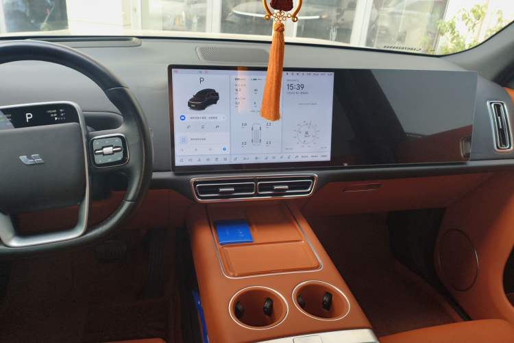 Used Li Auto L8 2023 Pro Model
