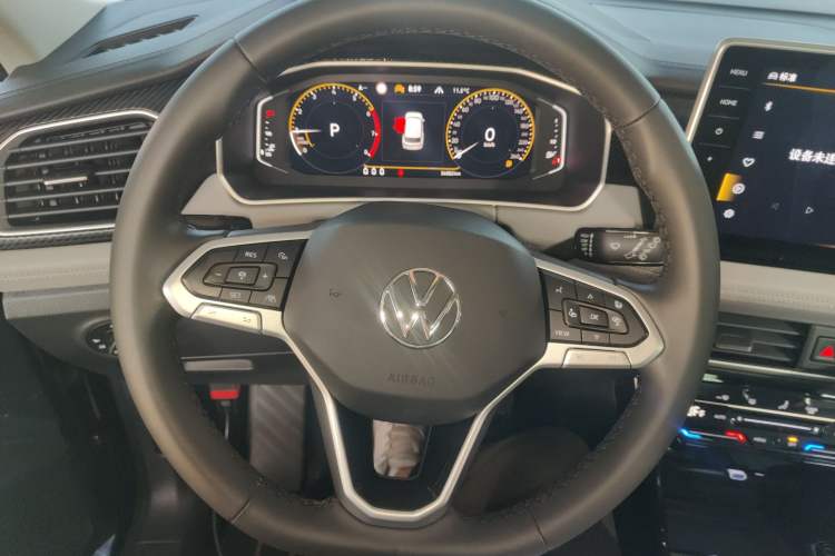 Used Volkswagen Tayron 2024 300TSI Two-Wheel-Drive Luxury Plus Advanced Version
