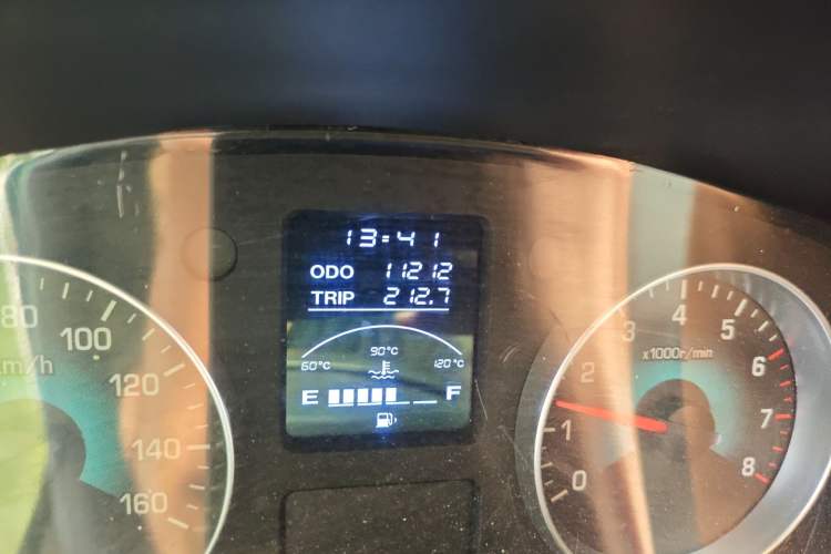 Used Jinbei New Hiace X30L 2023 1.5L Wealth Edition Van 2/5-Seater Air-Conditioned Model SWC15M
