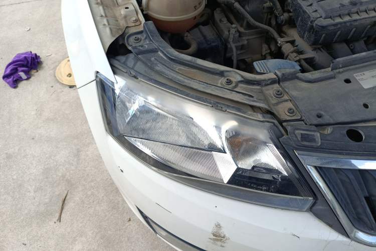 Used Skoda Rapid 2015 1.6L Manual Smart Selection Model
