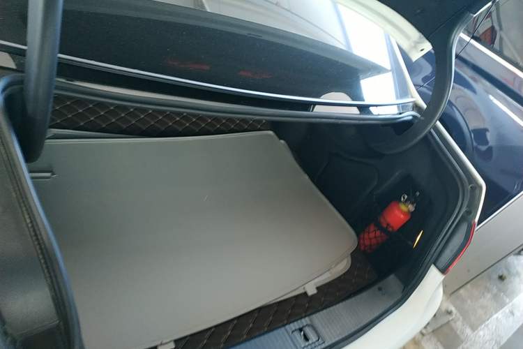 Used Mercedes-Benz E-Class 2015 E 320 L Sport 4MATIC
