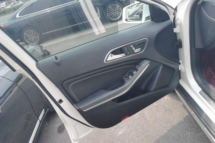 Used Mercedes-Benz GLA 2018 GLA 200 Fashion Model