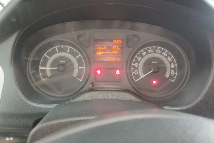 Used Peugeot 301 2014 1.6L Manual Comfort Edition
