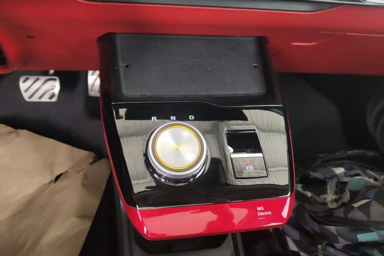 Used MG 4 EV 2022 460 km All-Wheel-Drive Performance Version
