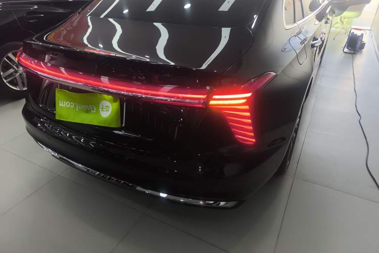 Used Hongqi H5 2023 2.0T Automatic Smart Connect Flagship Edition
