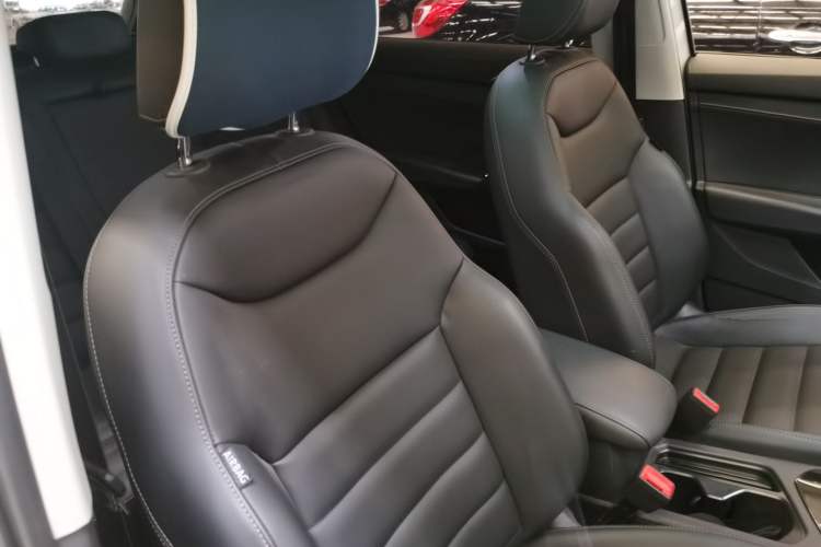 Used Volkswagen Tharu 2020 280TSI Two-Wheel Drive Luxury Edition China VI Standard
