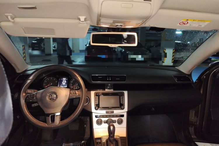 Used Volkswagen Magotan 2016 1.8TSI Luxury Comfort Model
