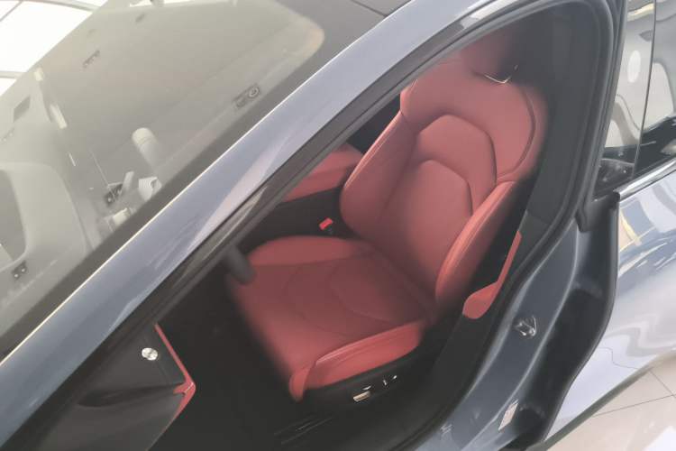 Used  SU7 2024 Four-Wheel Drive Ultra-Long Range Advanced Intelligent Driving Max Edition
