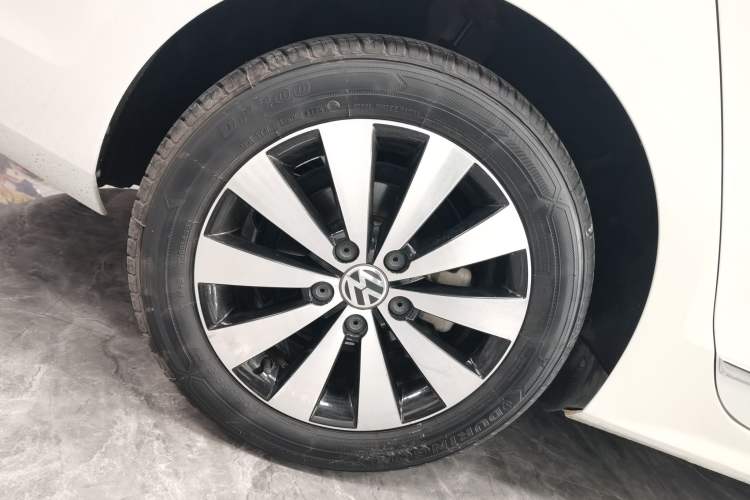 Used Volkswagen Sagitar 2017 1.6L Automatic Comfort Model
