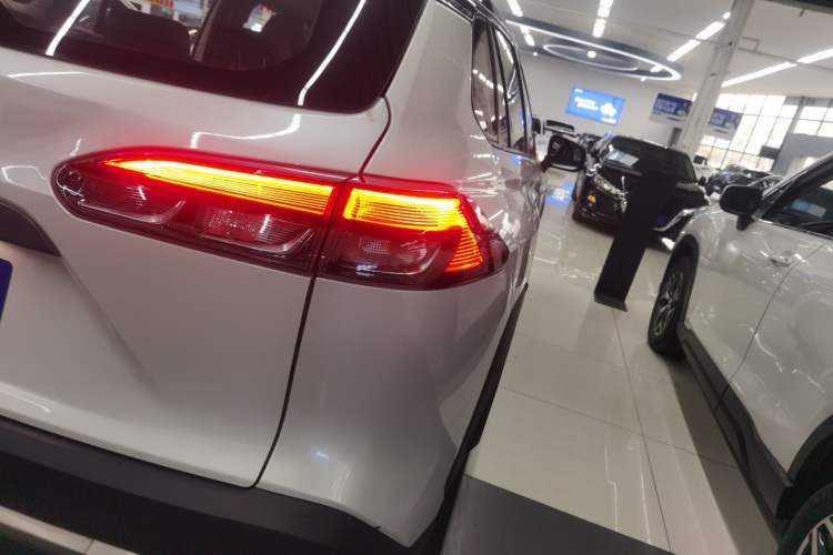 Used Toyota FRONTLANDER 2022 2.0L CVT Luxury PLUS Edition