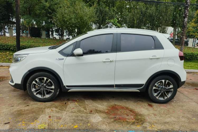 Used Geely Auto Vision X3 2019 Upgraded Model 1.5L CVT Elite Version