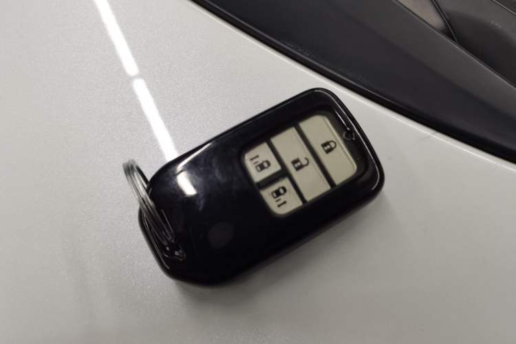 Used Honda Elysion 2019 2.0L Hybrid Luxury Edition
