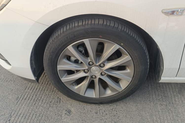 Used Buick GL6 2019 18T 6-Seater Connected Luxury Version China VI Standard
