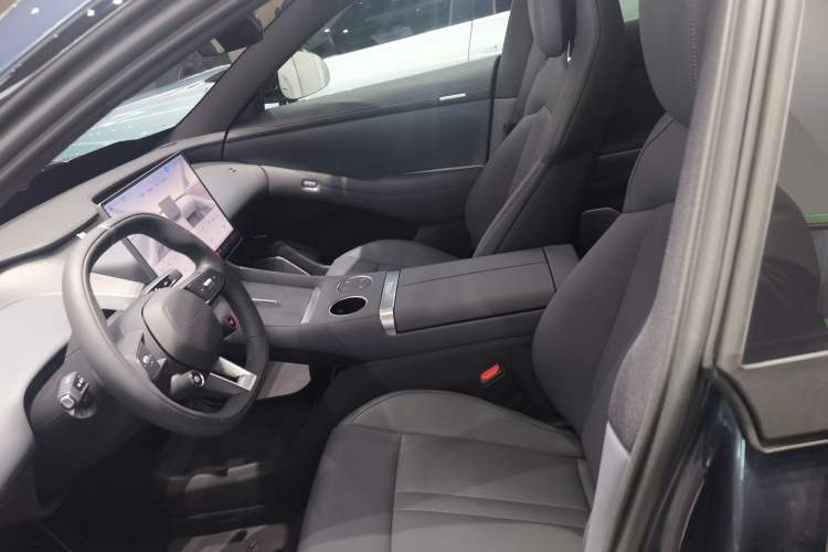 Used  YU7 2025 Ultra-Long Range All-Wheel Drive Pro Version
