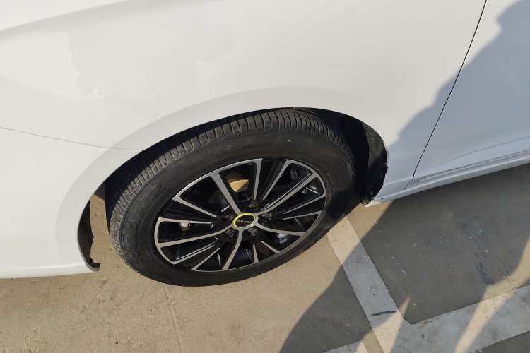 Used Roewe i5 2021 1.5L CVT Diamond Edition
