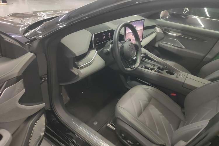 Used Zeekr 001 2023 WE Edition 100 kWh
