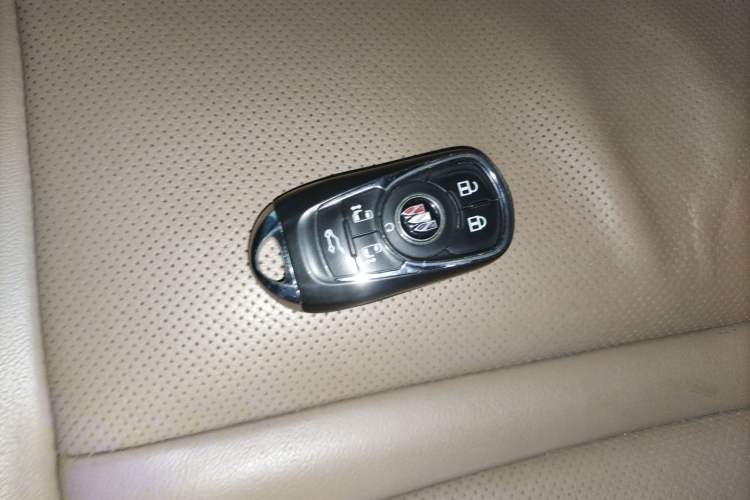 Used Buick GL8 2021 ES Land Cruiser 653T Smart Flagship Model
