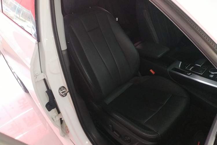 Used Audi A4L 2019 40 TFSI Fashion Version China V
