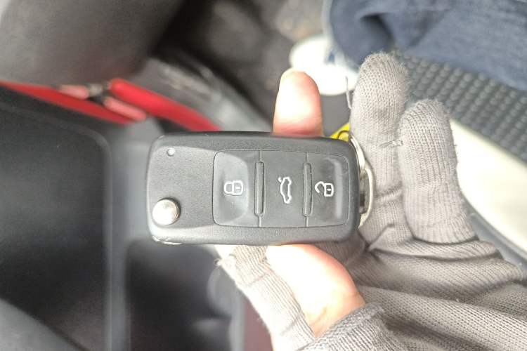 Used Volkswagen Polo 2016 1.6L Automatic Comfort Model
