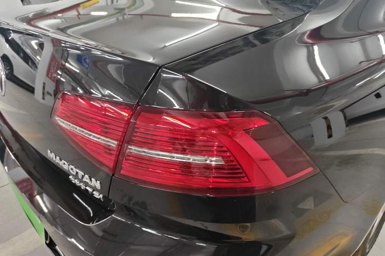 Used Volkswagen Magotan 2018 280TSI DSG Comfort Model
