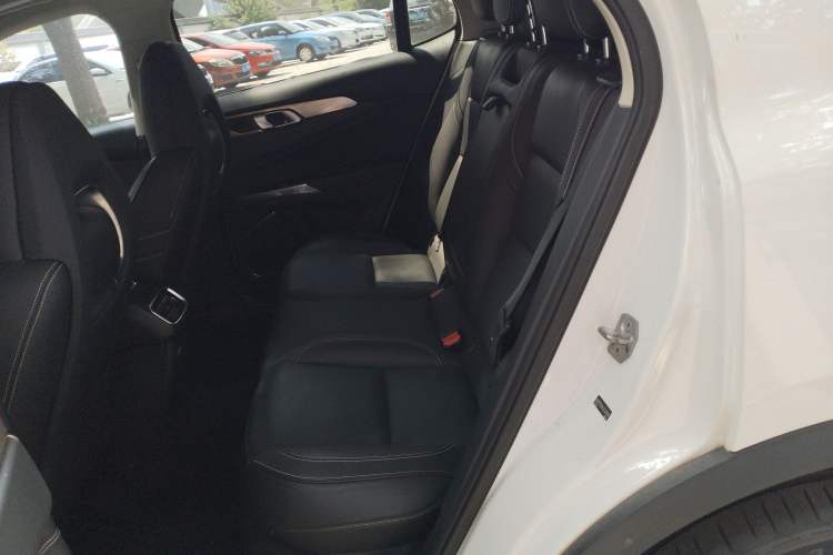 Used Lynk & Co 01 2017 2.0T Two-Wheel Drive Pro Edition
