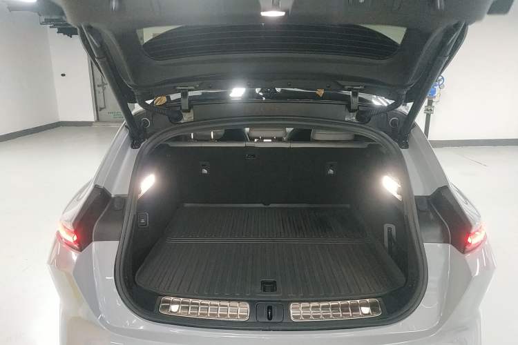 Used Nio ET5T 2024 75kWh Touring