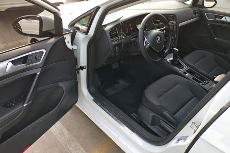 Used Volkswagen Golf 2019 280TSI DSG Comfort Version China V Standard
